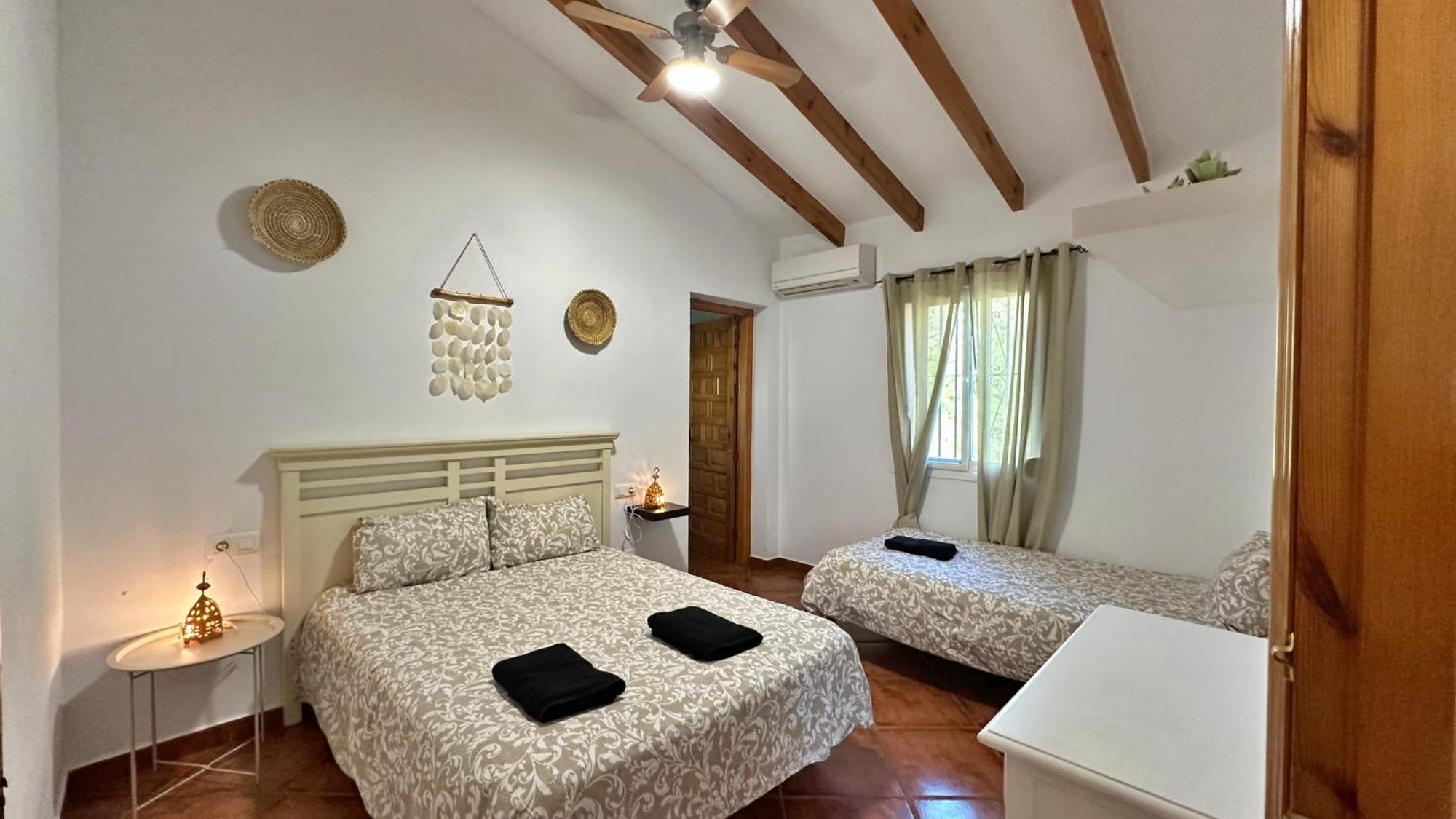 Villa Barbara Piscina Vallada Con Barbacoa By Andaraholidays Малага Екстер'єр фото